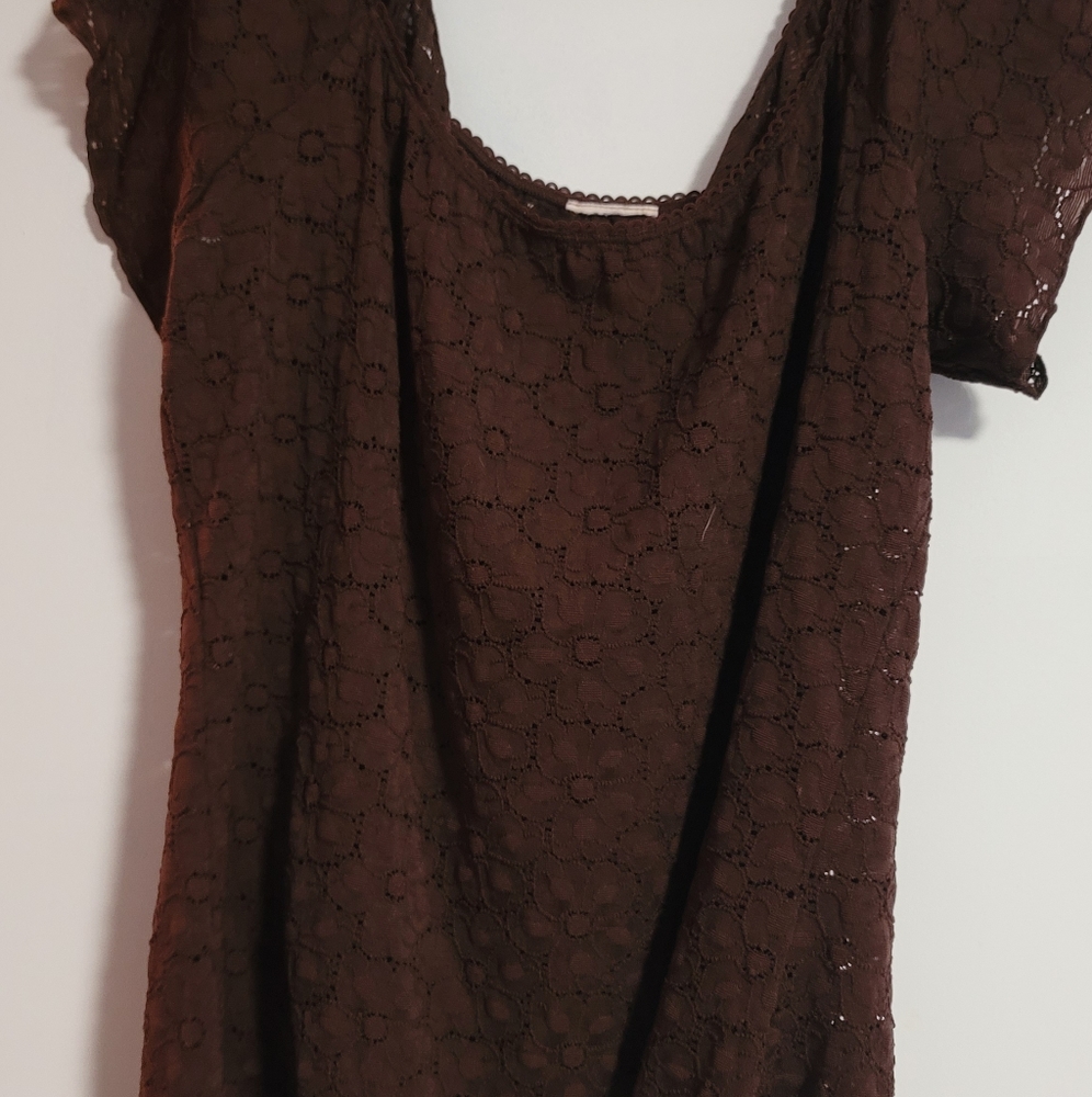 Stretch brown flower 🌼 shirt. Size XL. Summer